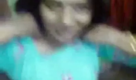 સારા કાકી વહેલી સવારે કાર fucked